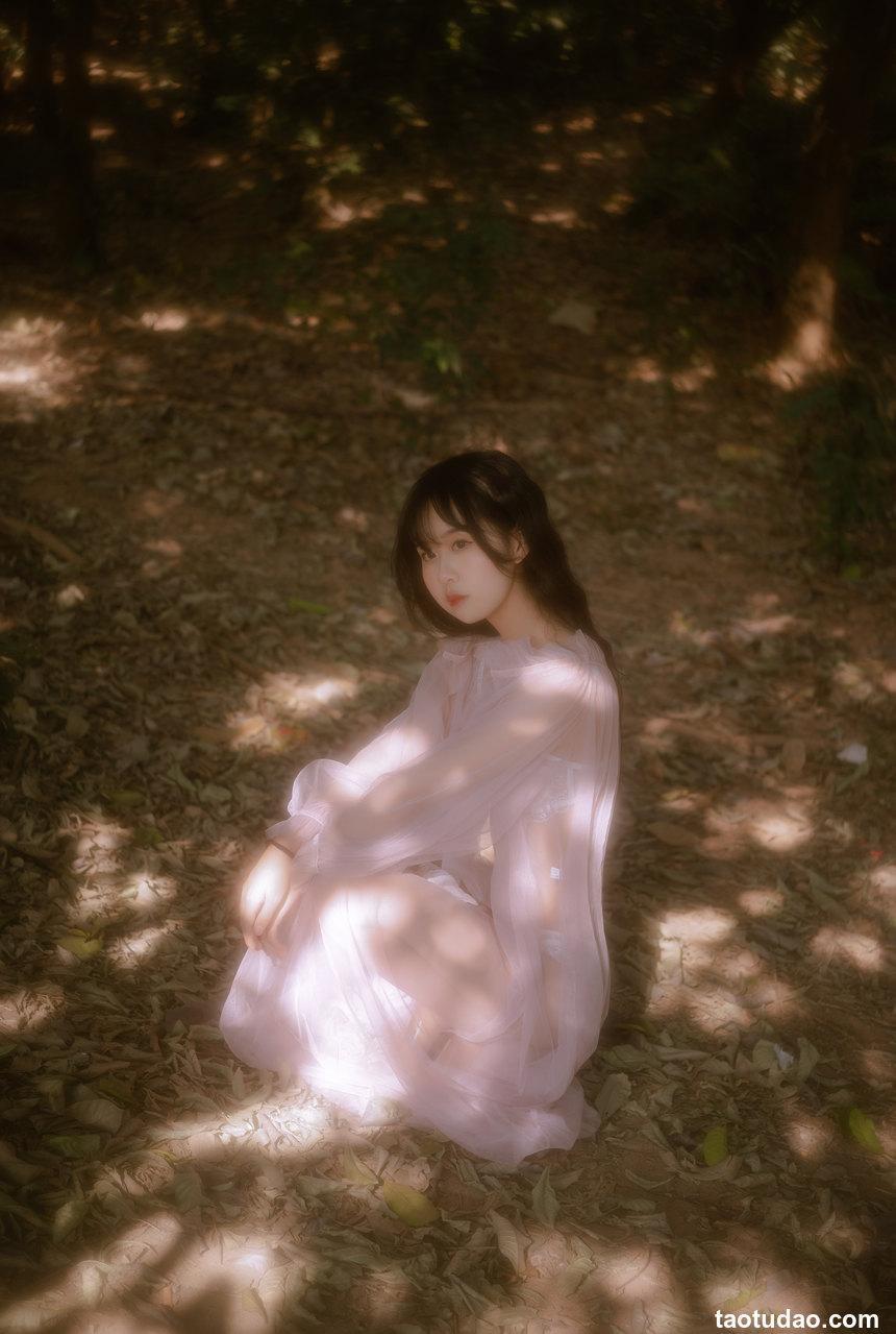 萌芽儿o0 -  林中少女 [30P-655MB]