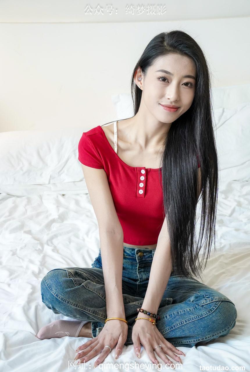 [绮梦摄影] 2024.10.22 NO.060 佳佳 珍藏无修无水印版 [126P+1V-4.08G]