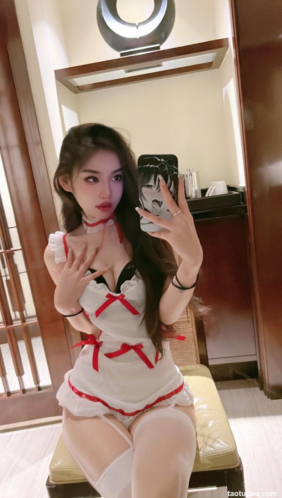 陈佩奇yyyy - 不一样的风格 [21P-49MB]