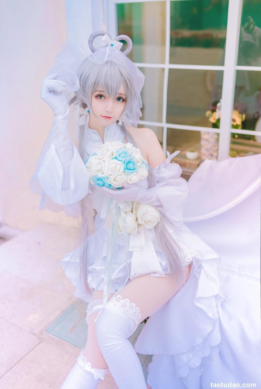 yui金鱼 NO.009 洛天依婚纱 [8P-64MB]