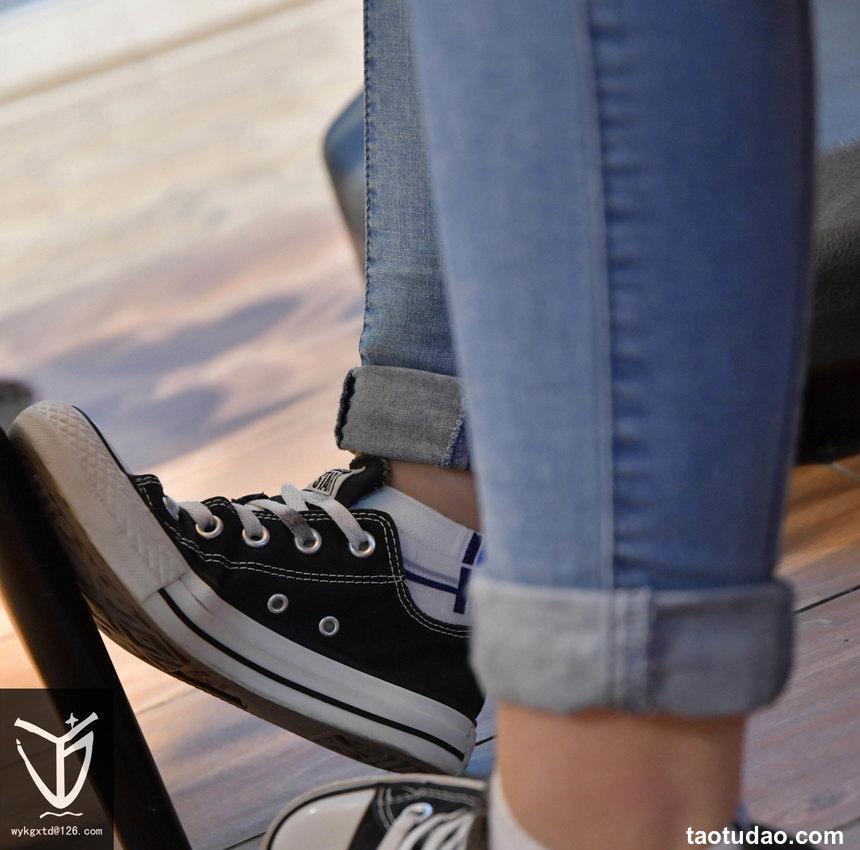[YJ街拍]006 桌下帆布鞋[127P+1V-212MB]