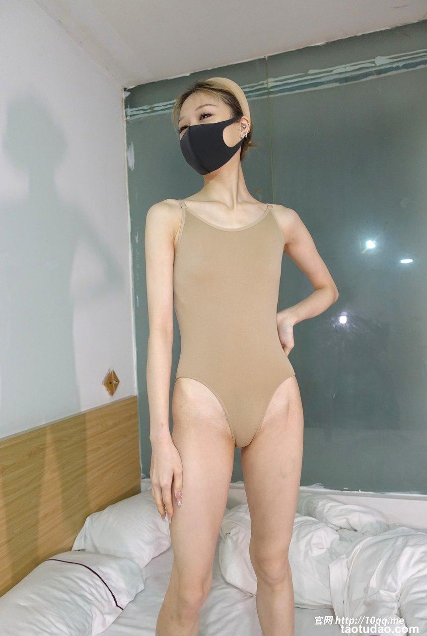 [ROSI口罩系列]2023.08.27 NO.2632[62+1P／75MB]