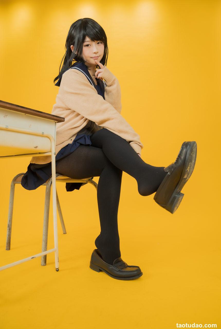 [Fantia][秋野こがね] あきの ROM1-キウイ　たいつ[125P-1.37G]