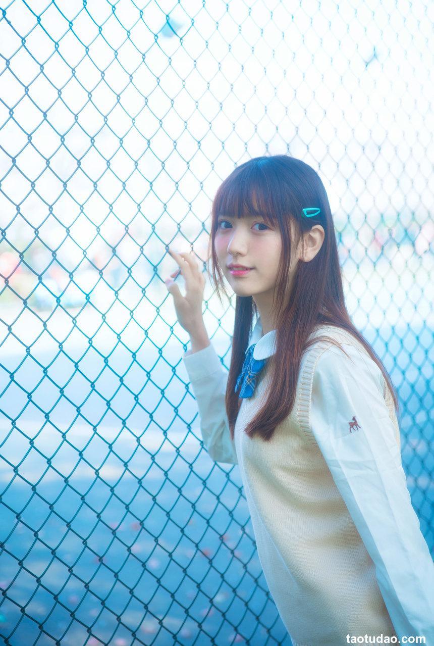 kyokyo沉迷汉堡王 - 樱花与JK [9P-42MB]