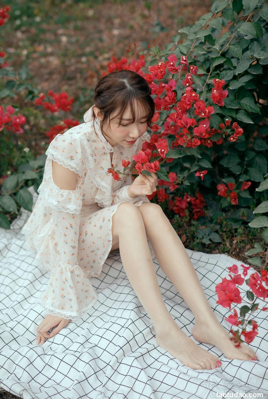 [尤蜜丝]穿搭写真 NO.041[30P／275MB]