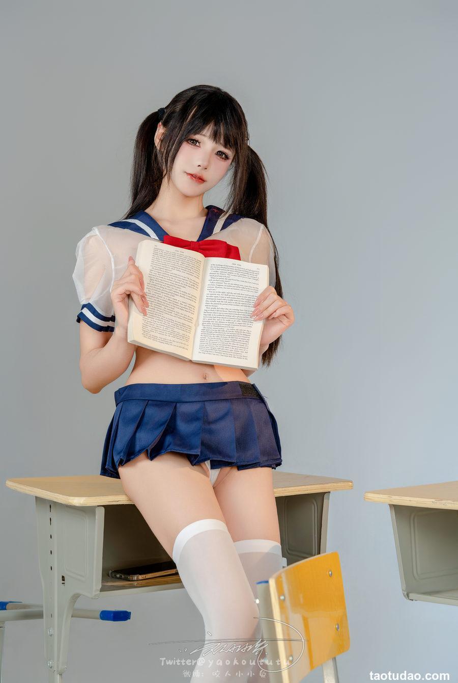 咬一口兔娘（咬人小小兔）- 1月月票专属特典『辣妹学院』Pretty [40P+1V-1.03G]