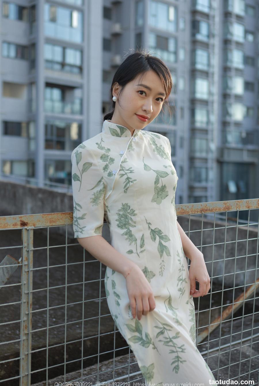 [IESS异思趣向] 2023.11.24 丝享家 1594 小婕《薄如蝉翼》[85P-101.5M]