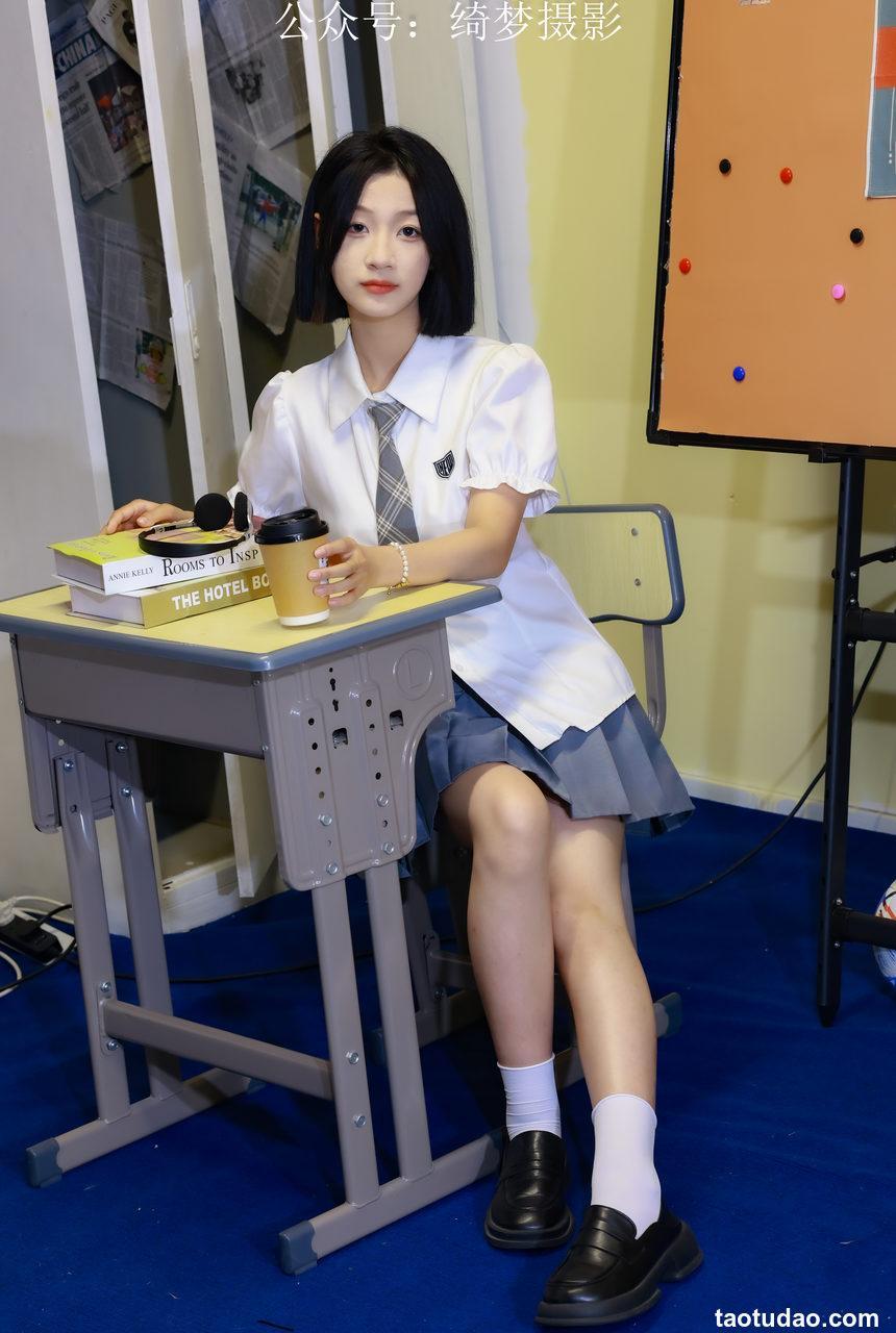 绮梦摄影：第010期 Light（精选视频版）Light [246P+1V-9.92G]