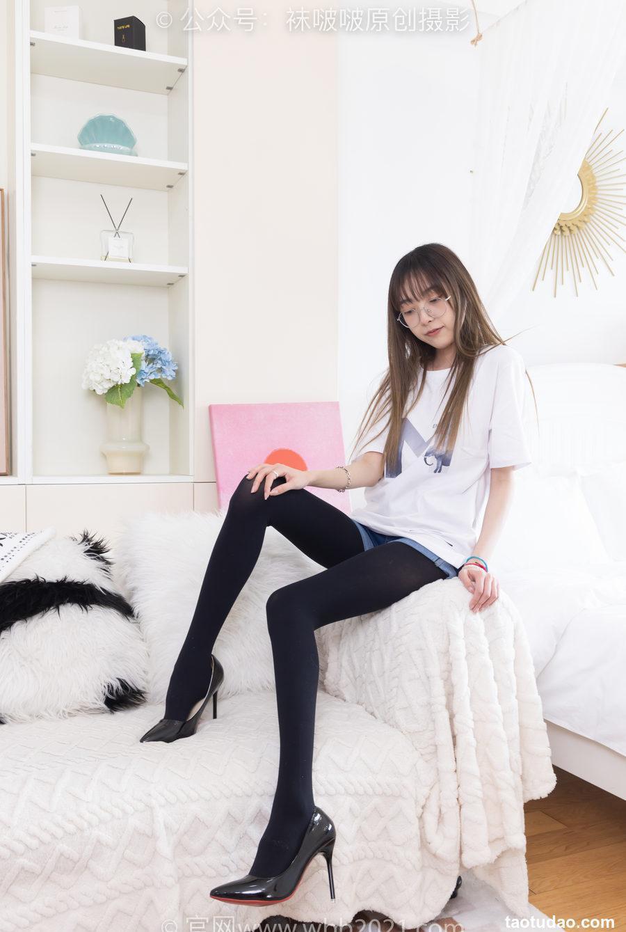 [BoBoSocks袜啵啵]NO.330 稚予-高跟鞋、厚黑丝[150P+1V／5.05GB]