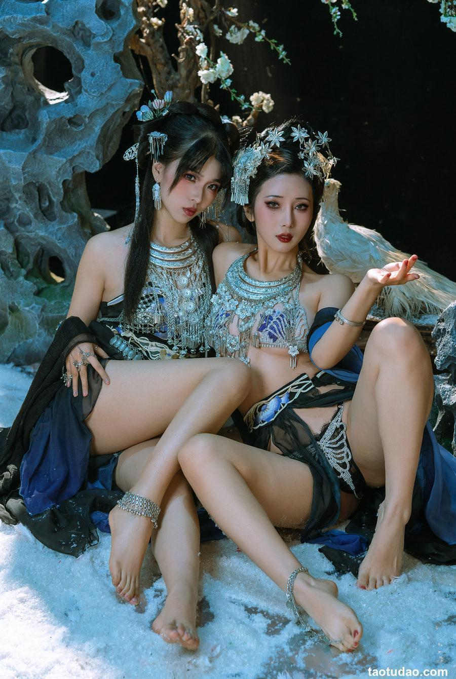 奶桃桃&轩萧学姐 - 苗疆少女 [24P+1V-400M]