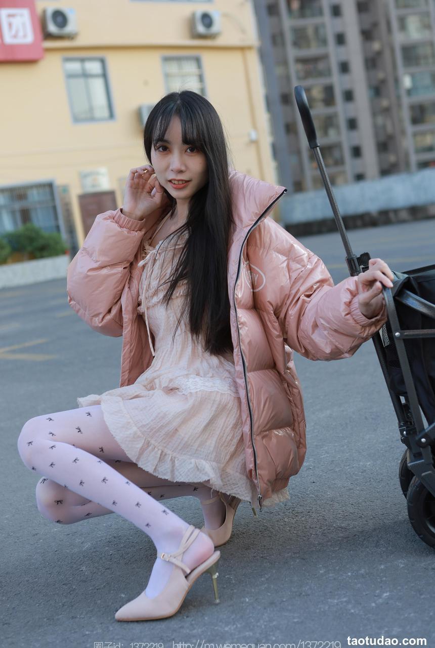 [IESS异思趣向] 2022.12.23 丝享家 1307 团团《长腿推车》[84P-91.5M]