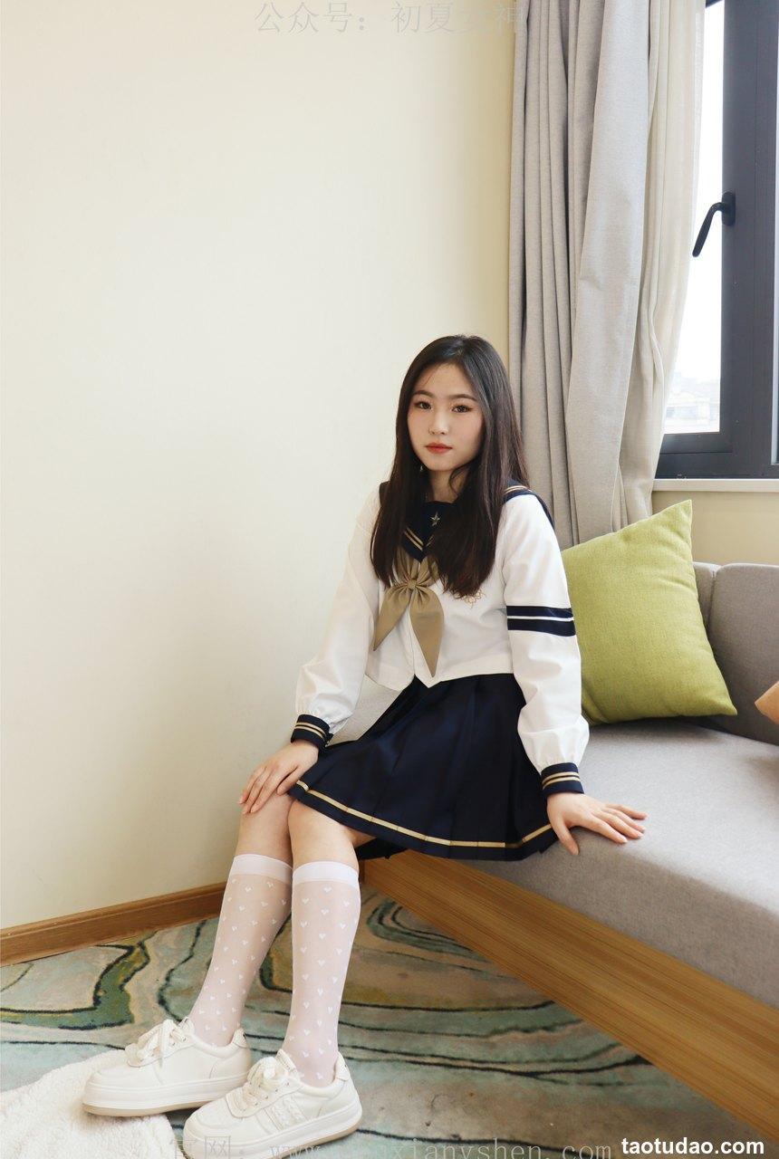 初夏女神 NO.017 水吉 M码水手服搭配37码运动鞋[122P+1V／8.22GB]