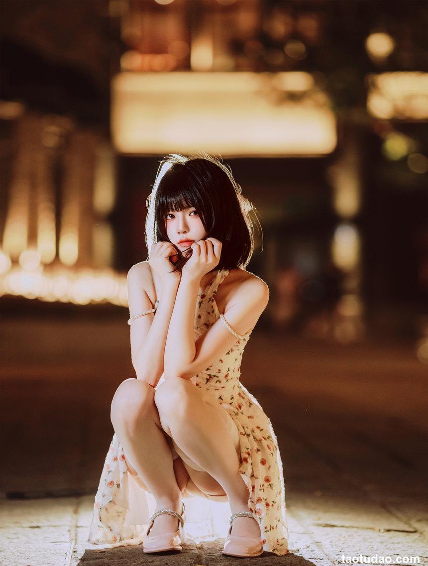 桜桃喵 晚风 [14P-216MB]