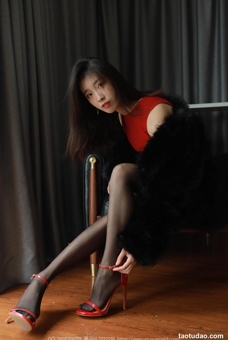 [IESS异思趣向] 2024.01.25 丝享家 1647 小九《红色包臀裙（上）》[86P-70MB]