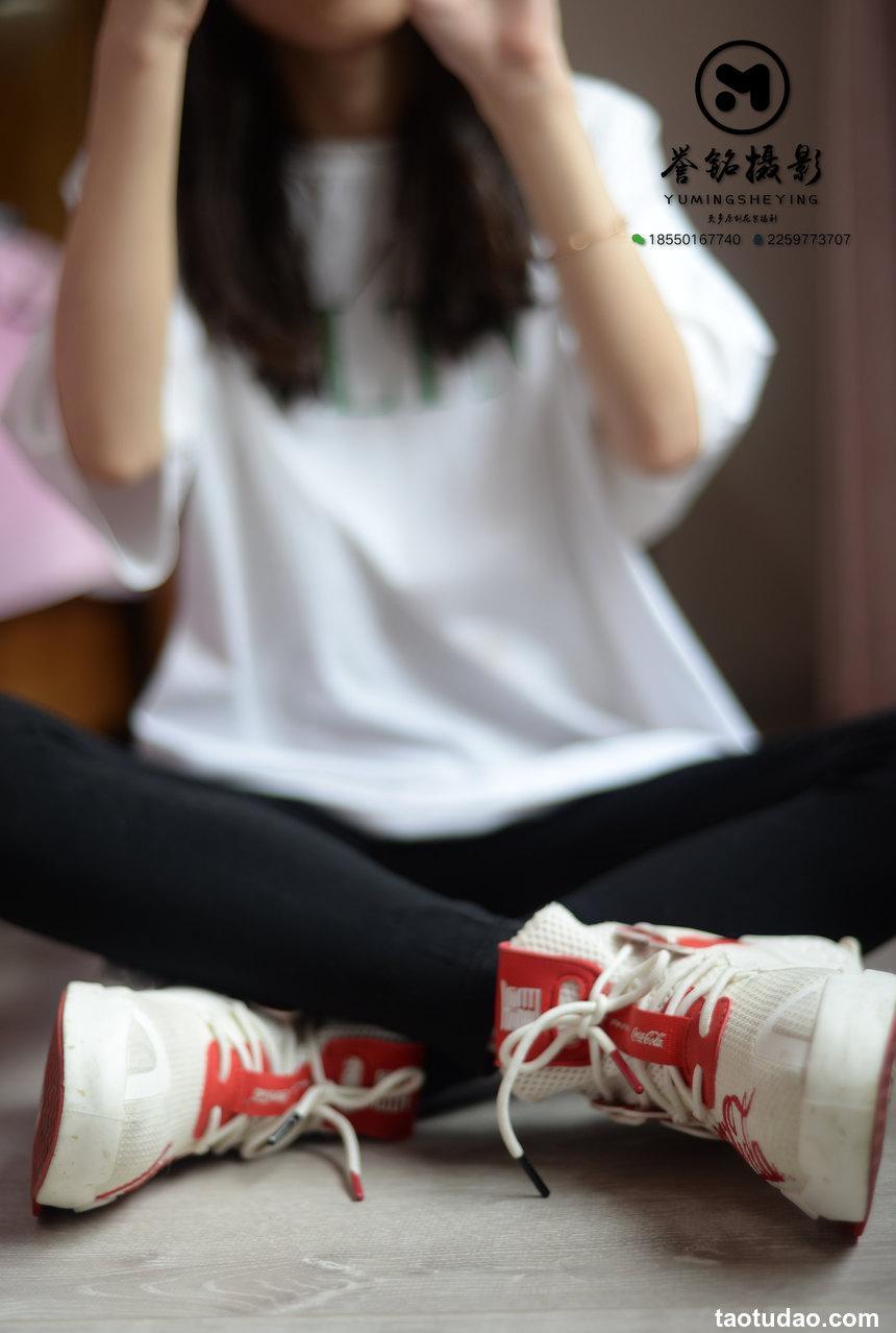 [誉铭传媒]袜足摄影 2020年《04.01 特约作品》[98P／585MB]