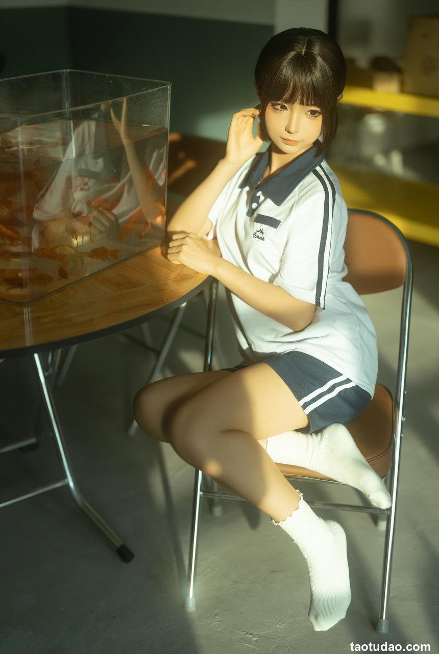 蠢沫沫 - NO.250 学妹 [13P-111MB]