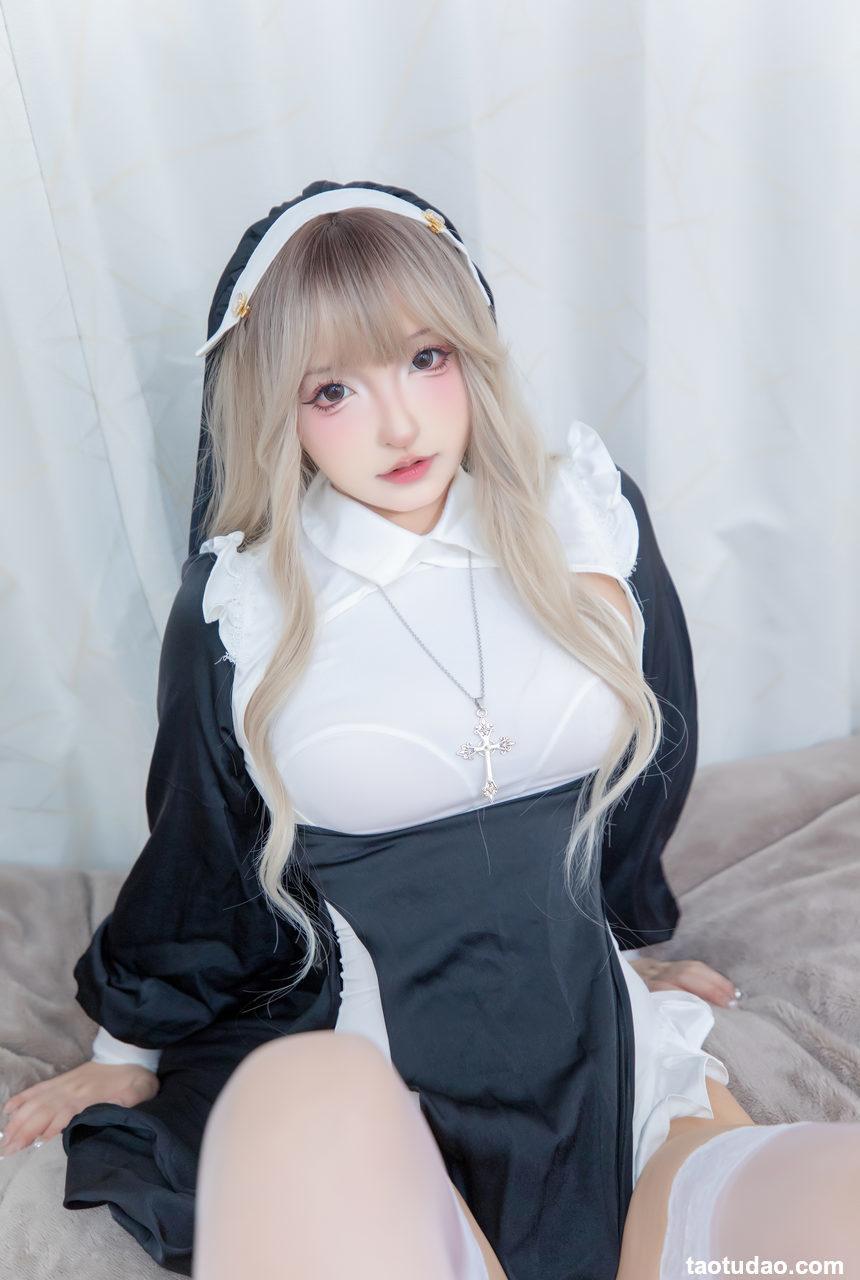 神楽坂真冬-战斗修女[75P+2V-347MB]