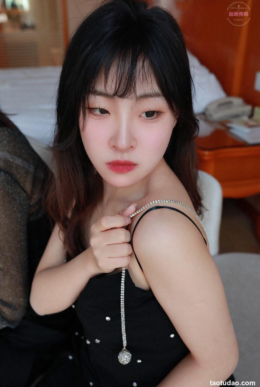 丝绮传媒-双人丝足大哥和阿离肉丝+字母黑丝【图包+视频】（豪华版）[159+2V-5.296G]