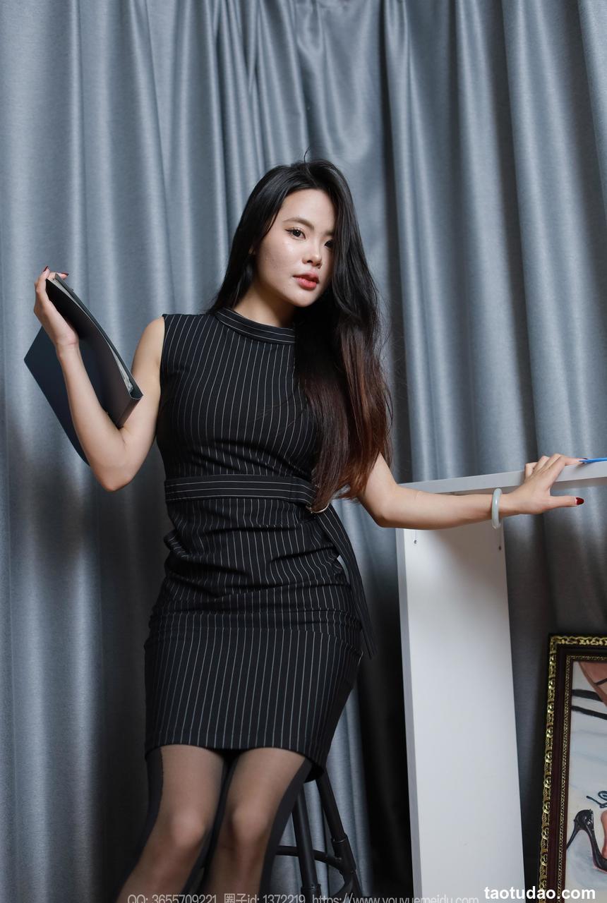 [IESS异思趣向] 2024.05.15 丝享家 1742 兔兔《火辣女秘》[87P-85MB]