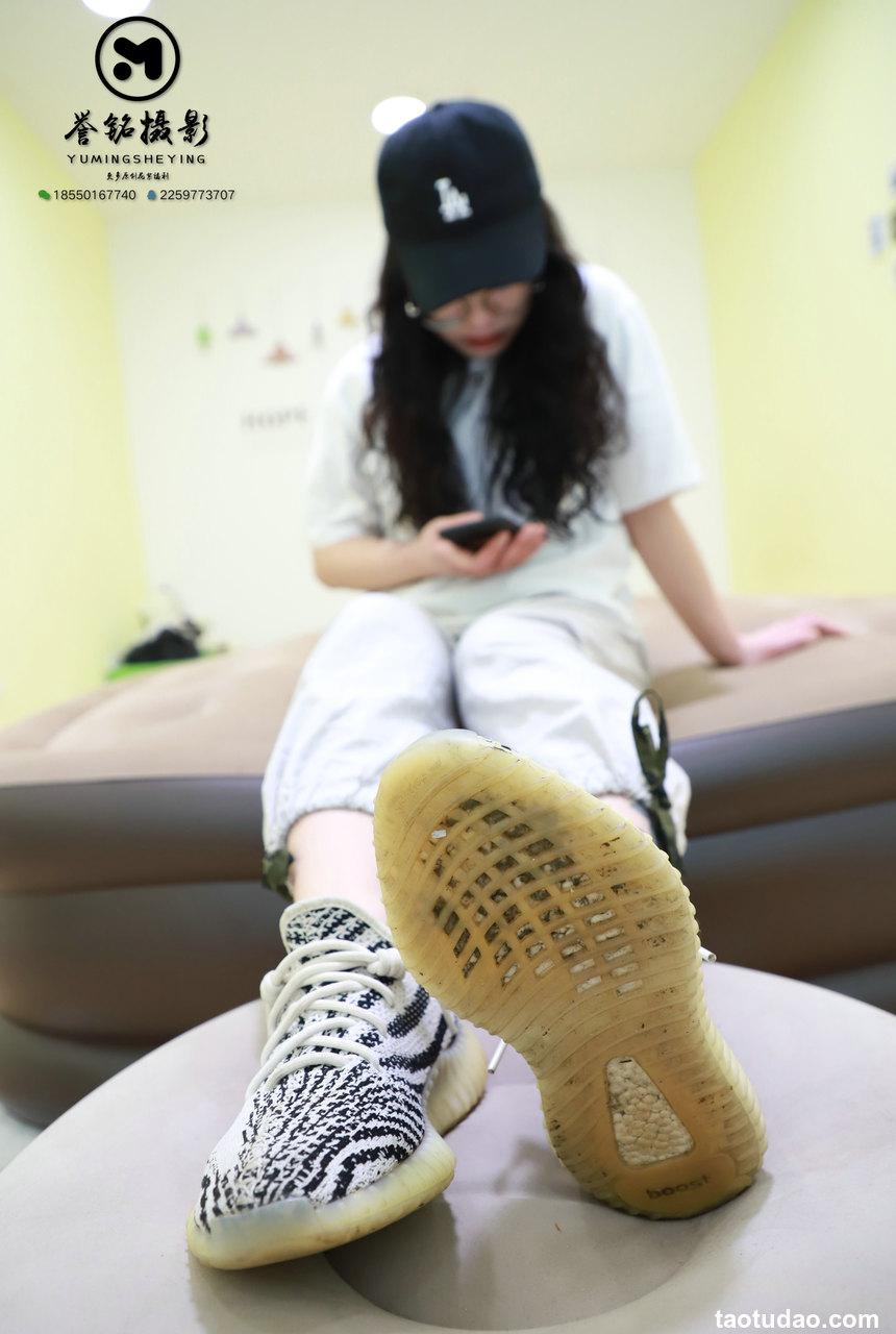 [誉铭传媒]袜足摄影 2020年《客户群第一套作品》[100P／551MB]