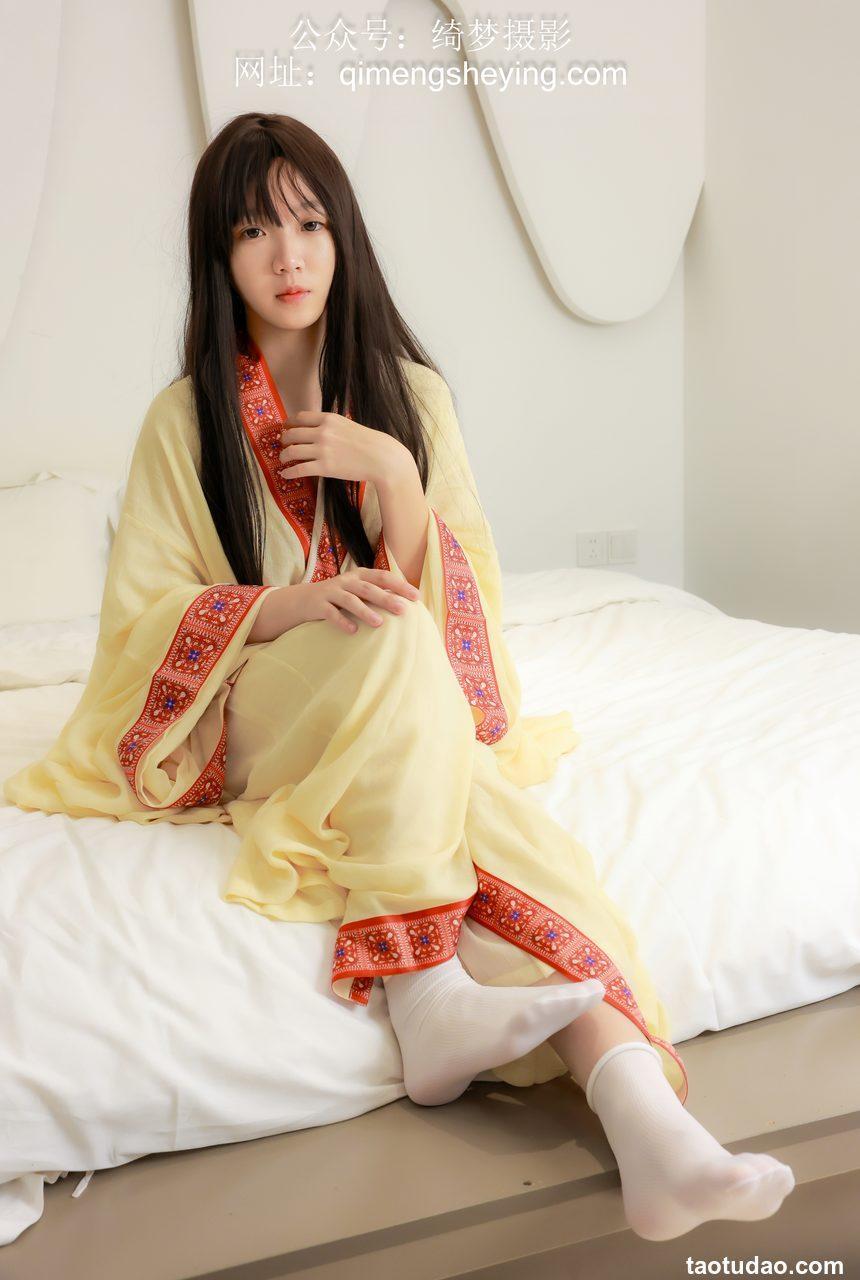 [绮梦摄影] 2024.10.23 NO.061 佳怡 珍藏无修无水印版 [185P+1V-8.7G]