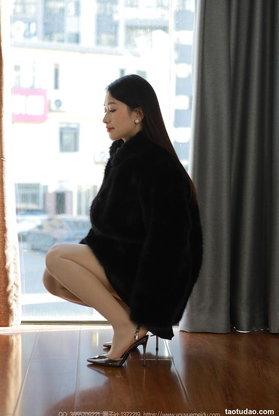 [IESS异思趣向] 2023.12.05 丝享家 1603 小婕《黑色大衣》[86P-71.5M]