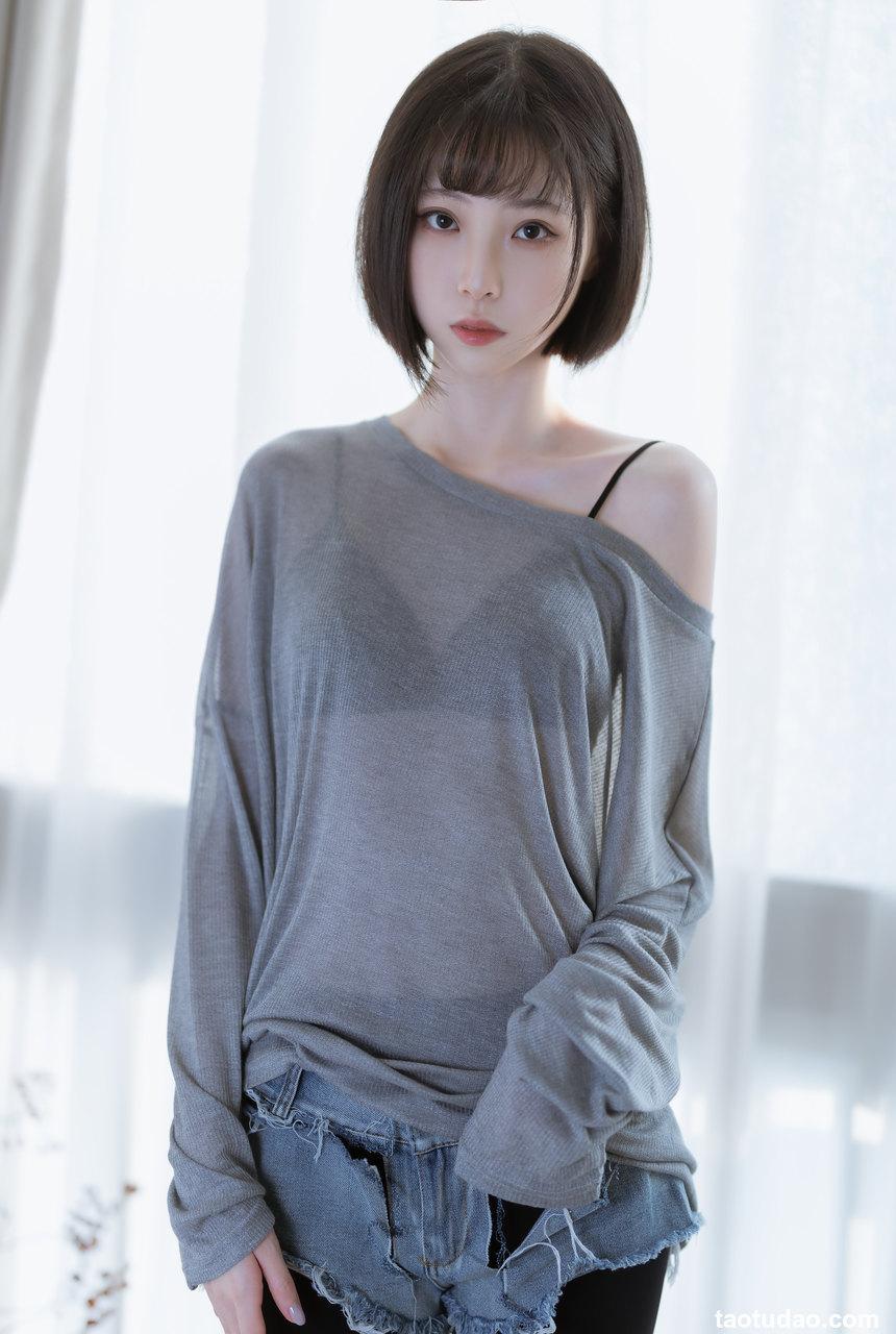 许岚LAN 半透毛衣 [40P-567MB]