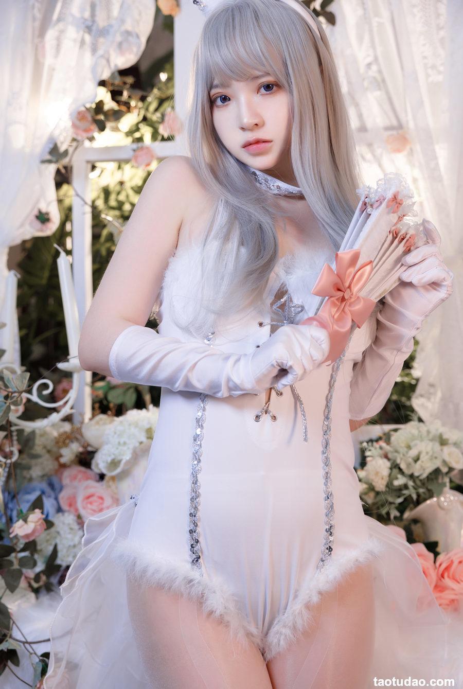 疯猫ss -  纯白绒绒兔 [40P+2V-1.02GB]