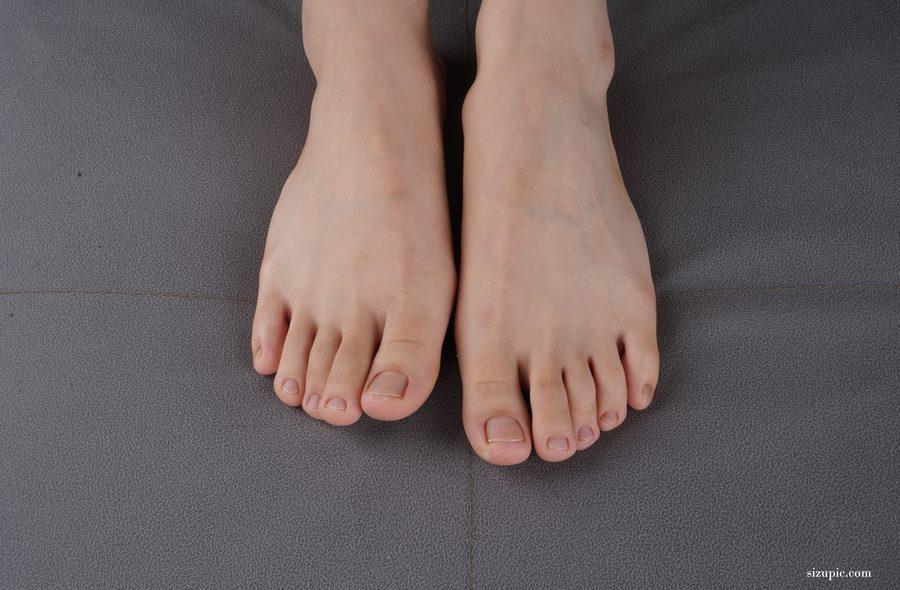 Pary摄影 NO.116 可爱的小乐瑶美脚展示[102P／476MB]