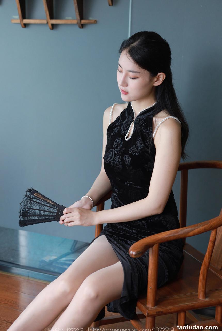 [IESS异思趣向] 2023.04.20 丝享家 1427 小宝《倾国倾城》[89P-93.7M]