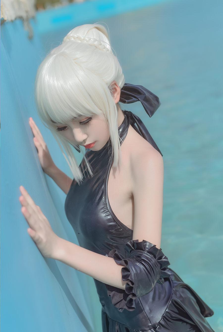 腐团儿 NO.002 黑saber泳装_第二弹阿尔托莉雅alter [12P-115MB]