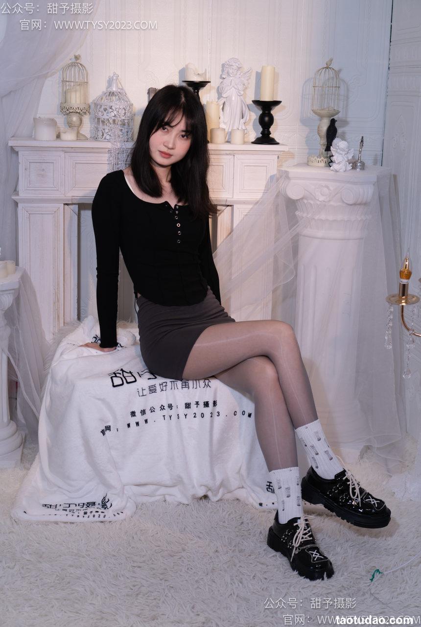 甜予摄影 NO.016 小野-皮鞋、白棉袜、油亮灰丝[130P+2V／9.89GB]