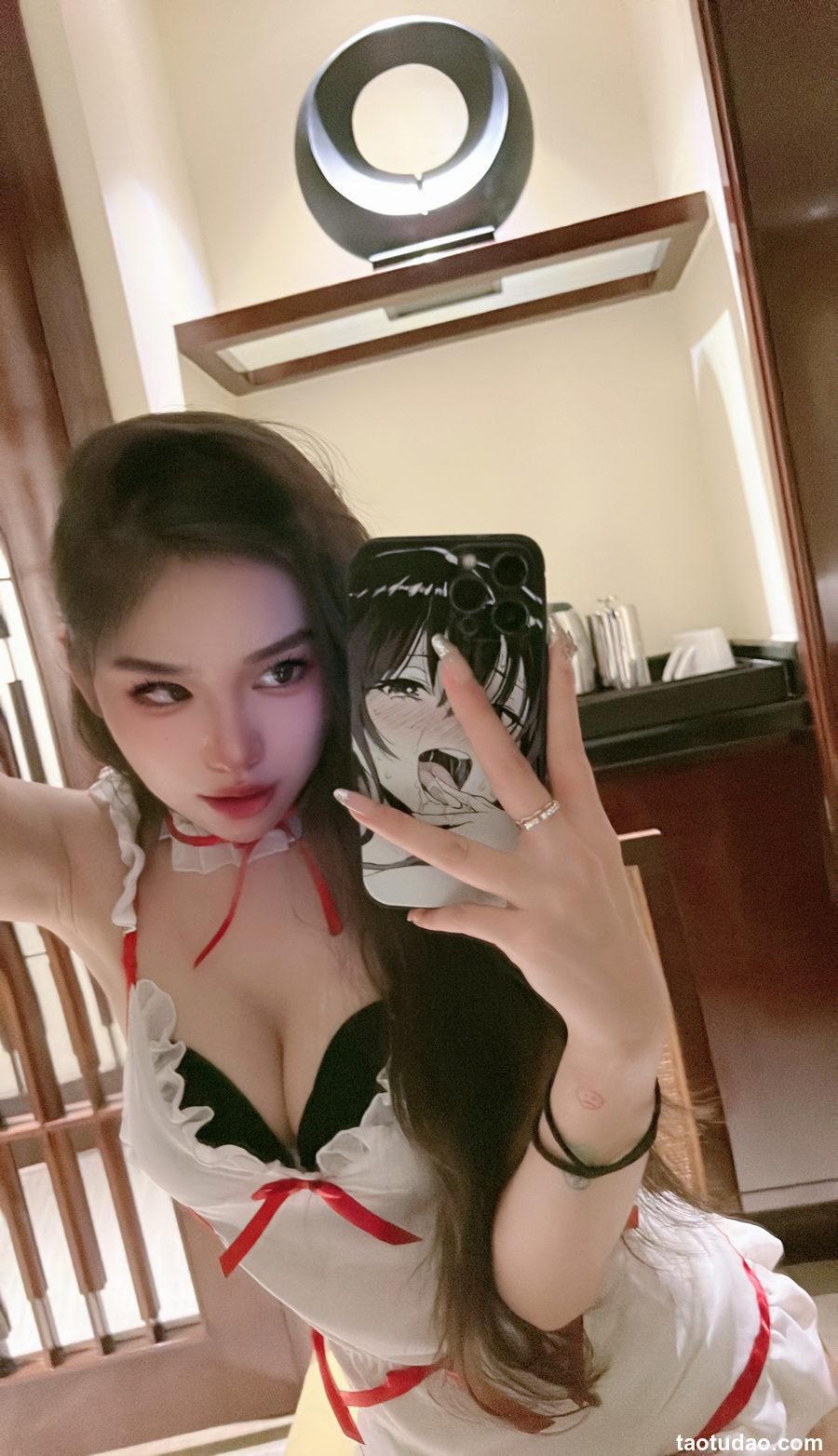 陈佩奇yyyy - 不一样的风格 [21P-49MB]