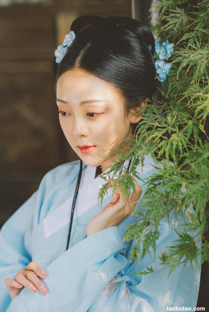 [YITUYU艺图语]2022.12.25 佳期渺渺 煜月Toto[28+1P／157MB]