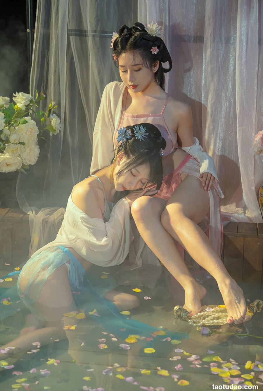 云溪溪 - 奶桃 水池 [42P-490MB]