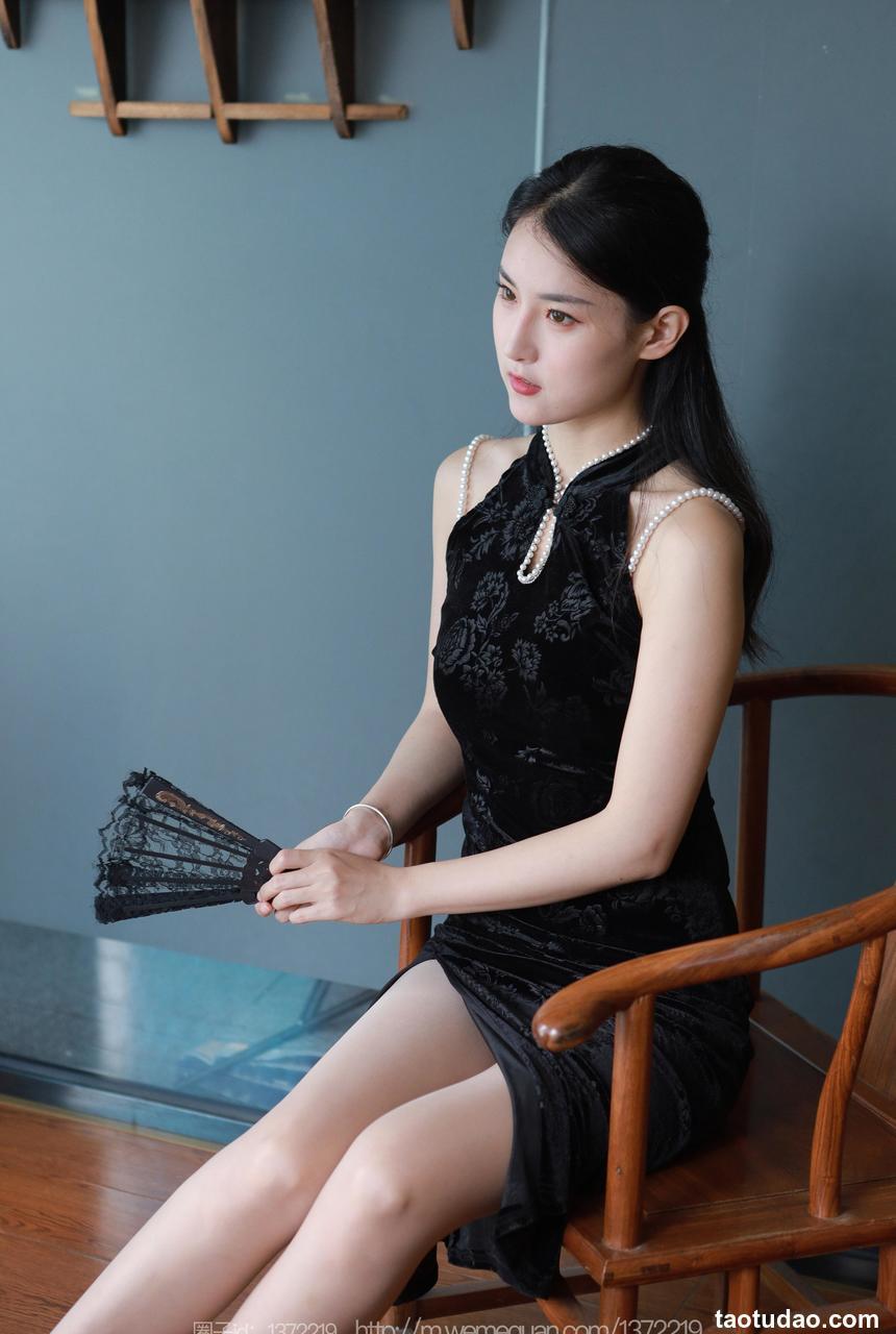 [IESS异思趣向] 2023.04.20 丝享家 1427 小宝《倾国倾城》[89P-93.7M]