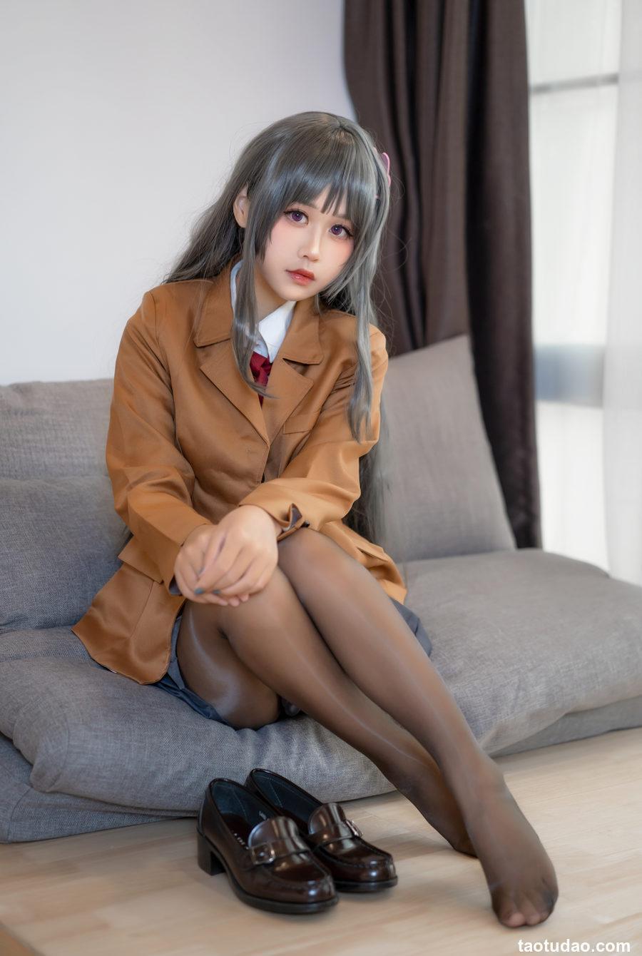 萌芽儿 麻衣学姐jk [28P-251MB]