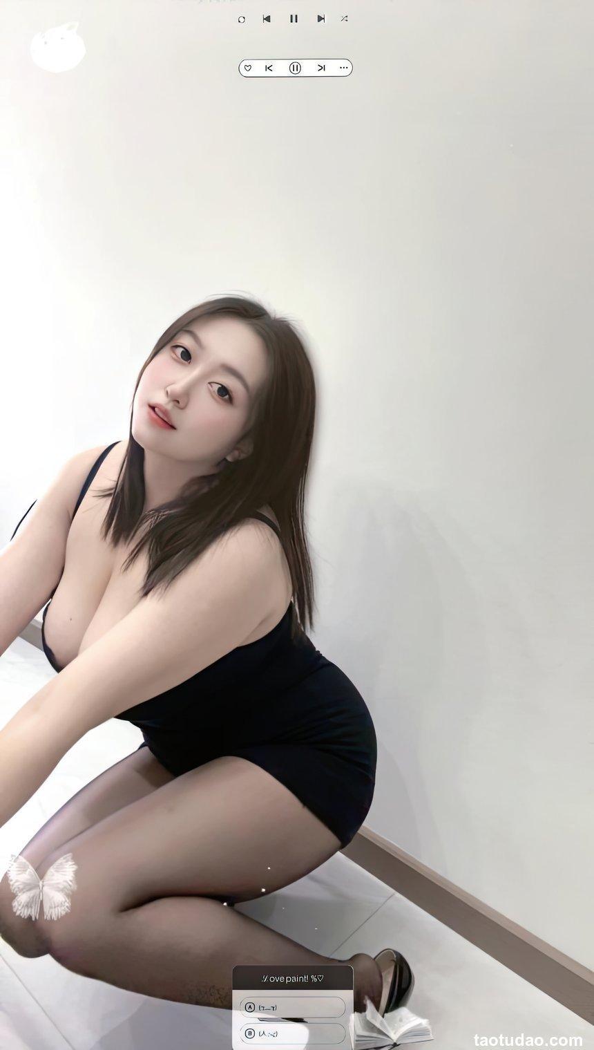 微密圈-爱喝牛奶的墩墩[黑色蕾丝裙[36P+6V-106MB]