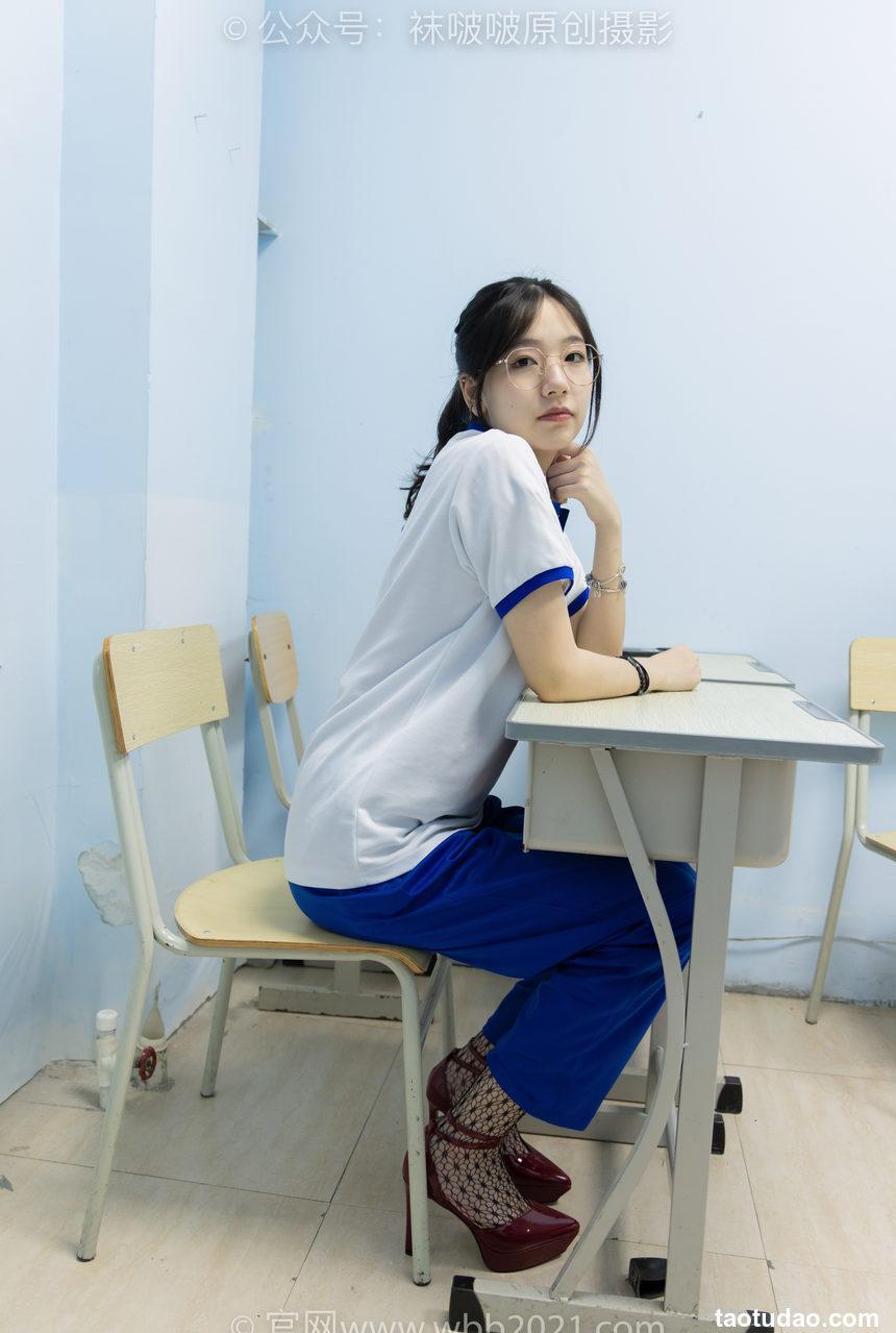 [BoBoSocks袜啵啵]NO.375 小甜豆-高跟鞋、黑色蕾丝网袜、校服裤里丝[160P+1V／7.68GB]