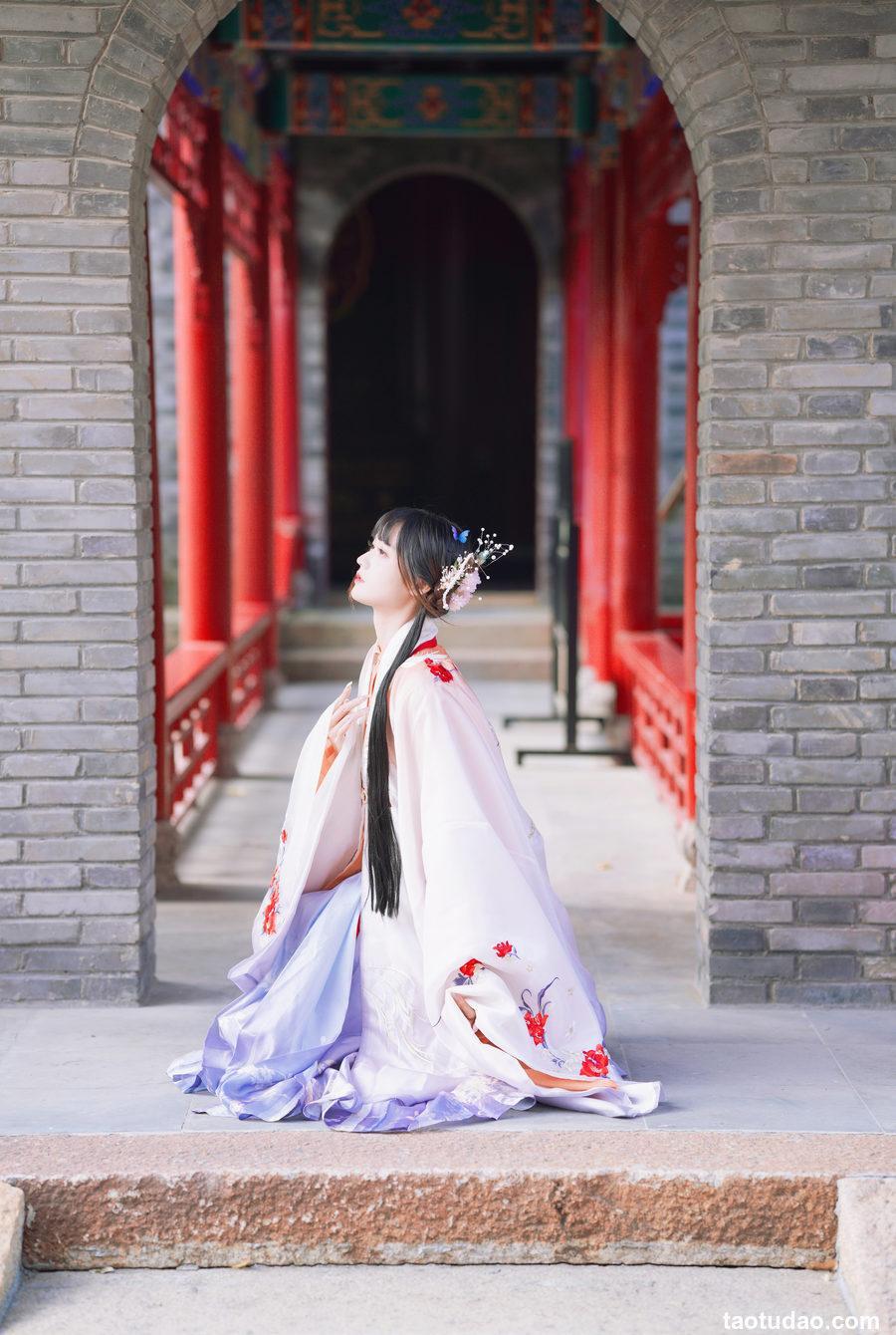 兔子Zzz不吃胡萝卜 - NO.131 红叶新赋 [37P-463MB]