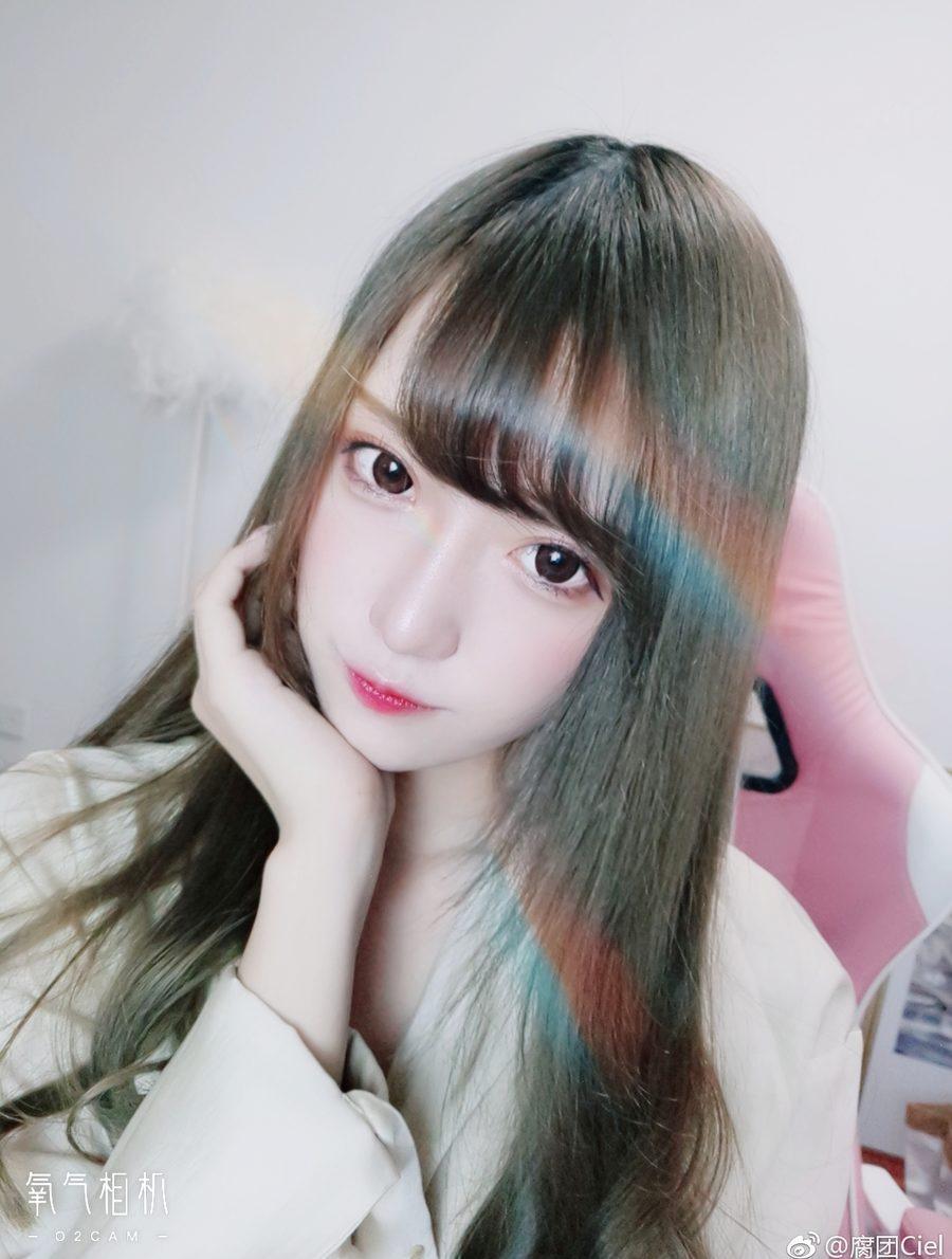 腐团儿Ikaros WB-004 相机自拍照 [9P-9MB]