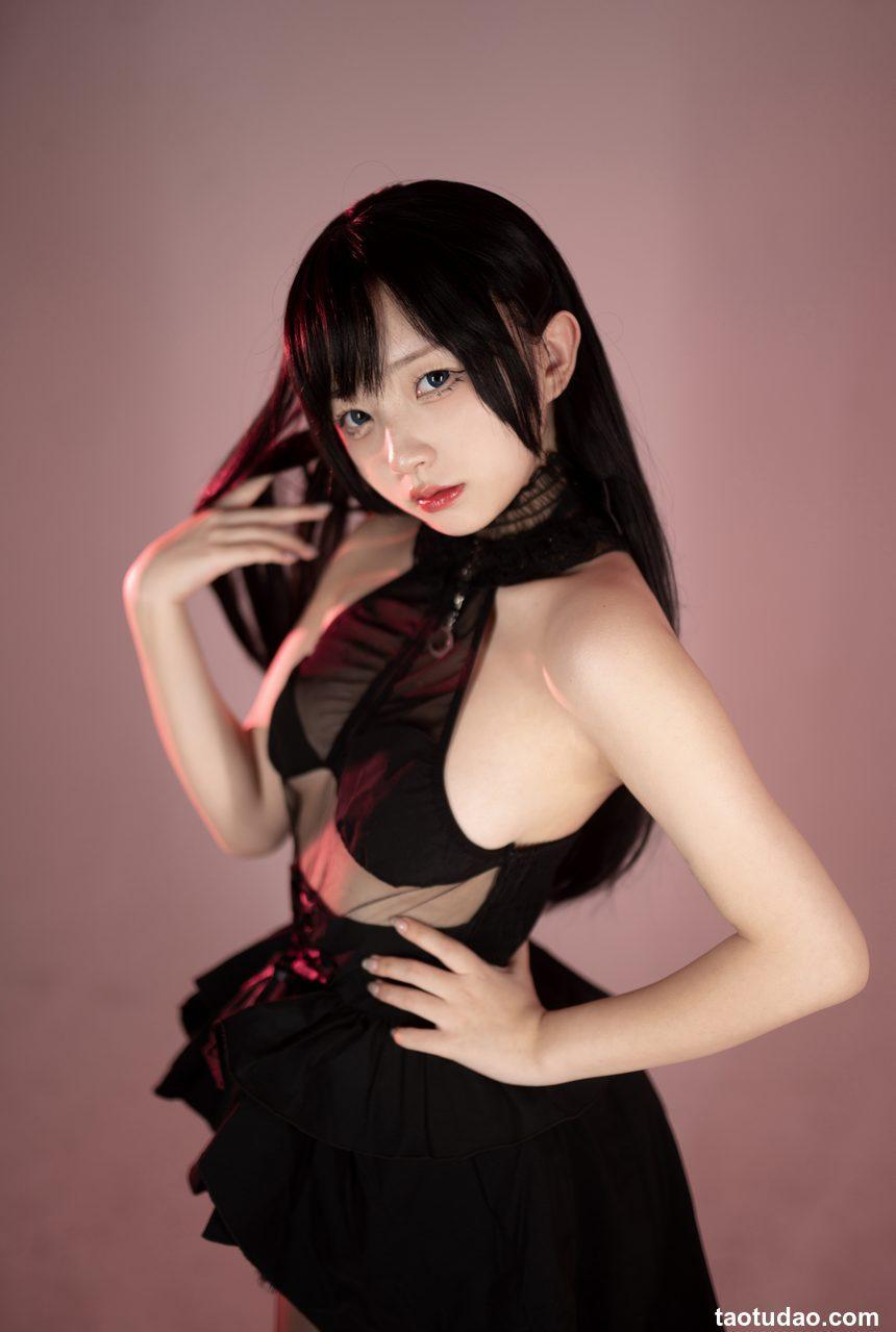 花铃  - 黑丝燕尾礼服 [85P-732MB]