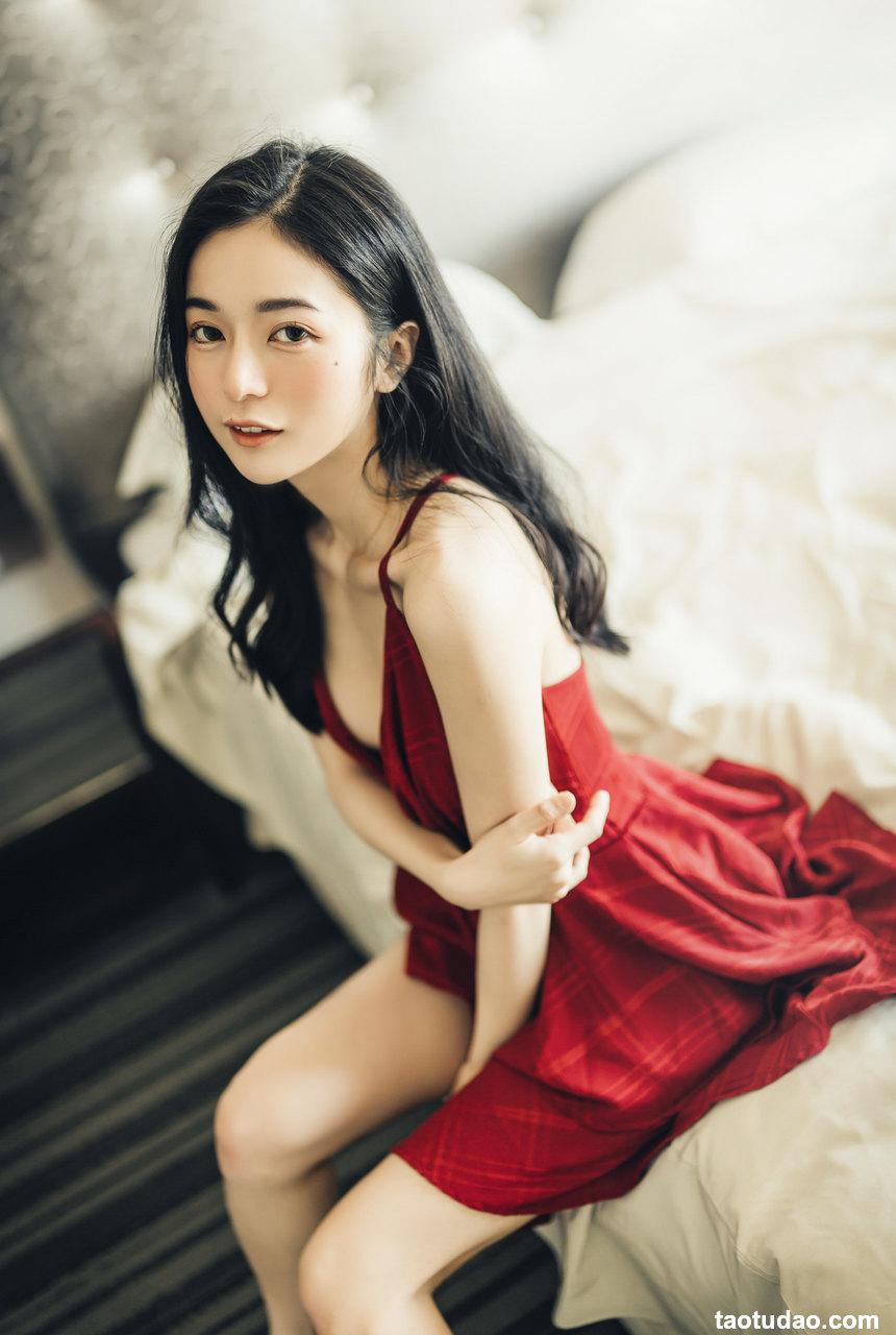 辰辰 - 不止黑丝[132P-275M]