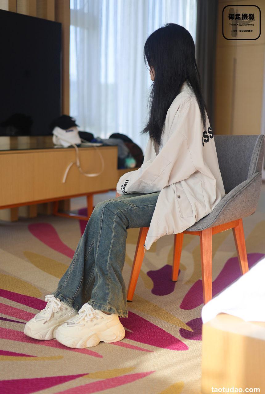 御足摄影 NO.001 咖色袜裸足 [93P1V3.27GB]