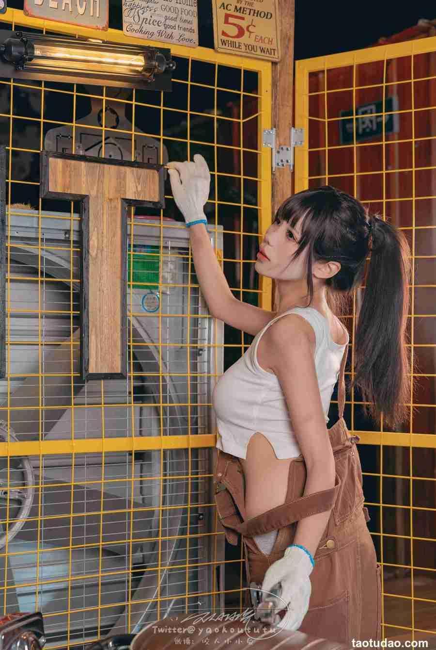 咬人小小兔 1月作品『机车修理工』 Shake it [72P-472MB]