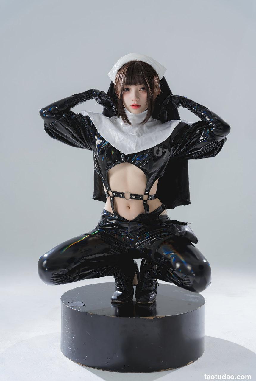 花铃 - NO.29 漆皮修女 [38P-309MB]