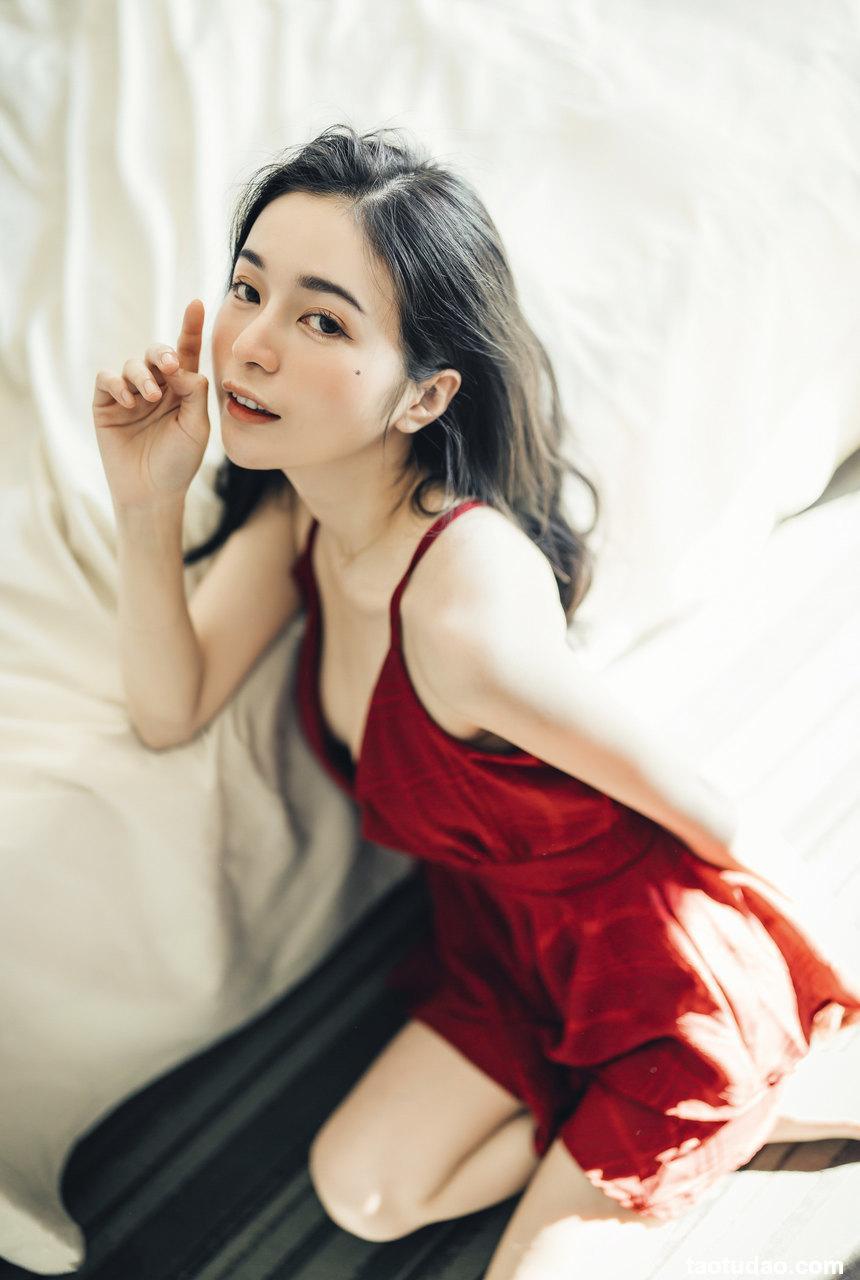 辰辰 - 不止黑丝[132P-275M]