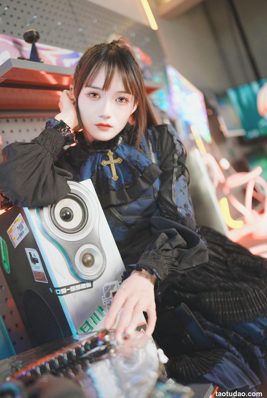 兔子Zzz不吃胡萝卜 - NO.140 赛博折翼天使 [29P-347MB]