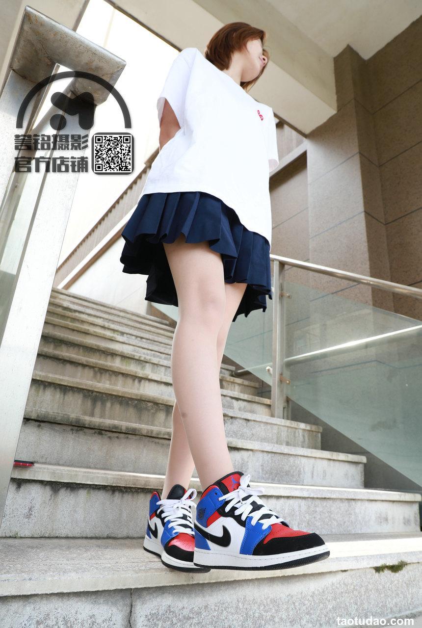 [誉铭传媒]袜足摄影 2020年 NO.043[66P／379MB]