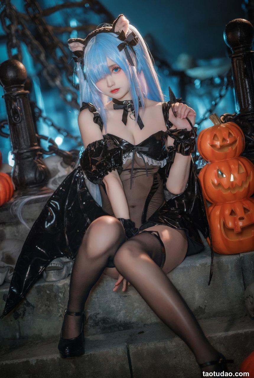 大大卷卷小卷 -  碧蓝航线雅努斯 万圣喵喵惊悚夜 [18P-135MB]